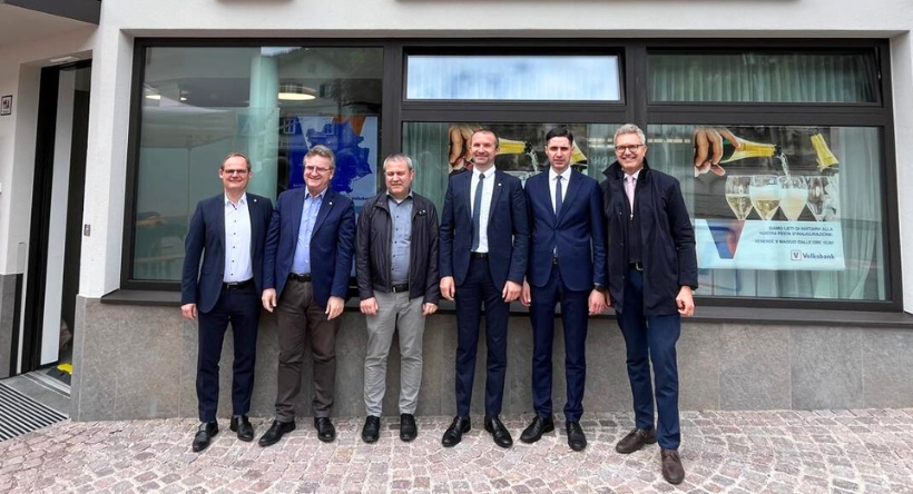 Volksbank: inaugurata la nuova filiale di Monguelfo, più ampia ed accogliente